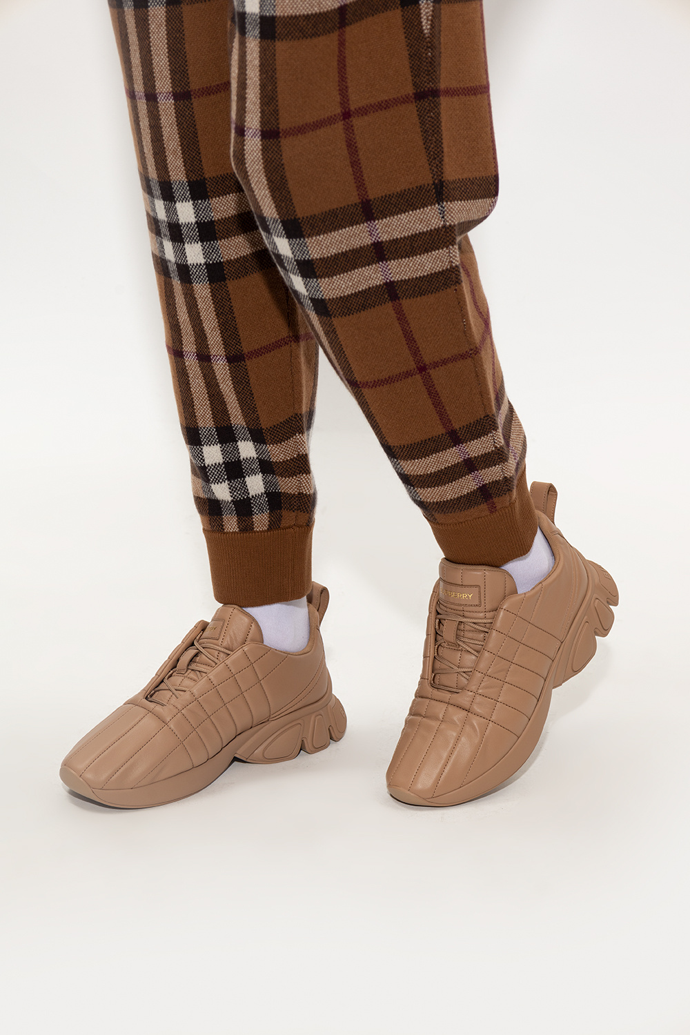 Burberry classic sneakers hotsell